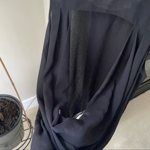 Naked Zebra Black Open Back Scoopneck Tank Top Blouse - Picture 4 of 5